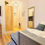 Quiet With Kitchen & Washer-dryer Prenzlauer Berg *