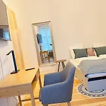 Quiet Studio With Kitchen & Washer-Dryer Prenzlauer Berg