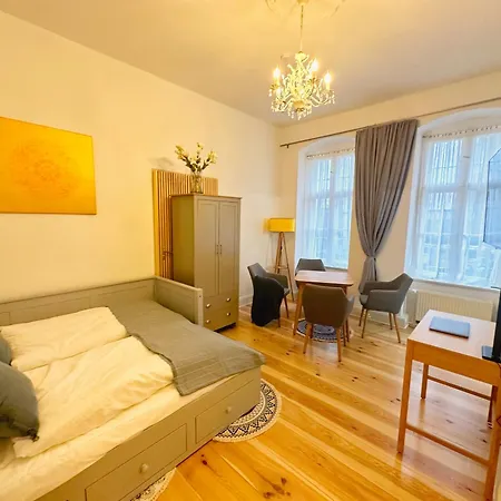 Quiet Studio With Kitchen & Washer-Dryer Prenzlauer Berg Διαμέρισμα *