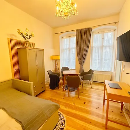Quiet With Kitchen & Washer-dryer Prenzlauer Berg * ベルリン