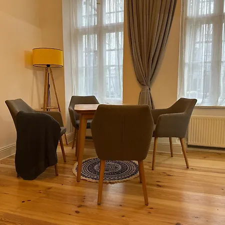 Quiet With Kitchen & Washer-dryer Prenzlauer Berg Apartamento *