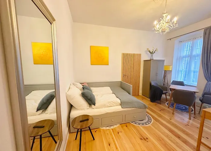 Rod 3 - Quiet And In Prenzlauer Berg